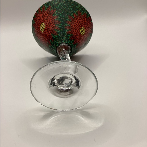 Unique Beautiful Small Christmas Martini Glass (1) - Picture 6 of 10